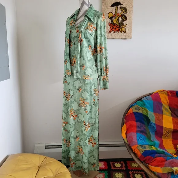 70s Vintage Green Orange Floral Maxi Dress + Shirt Jacket - Picture 5 of 10